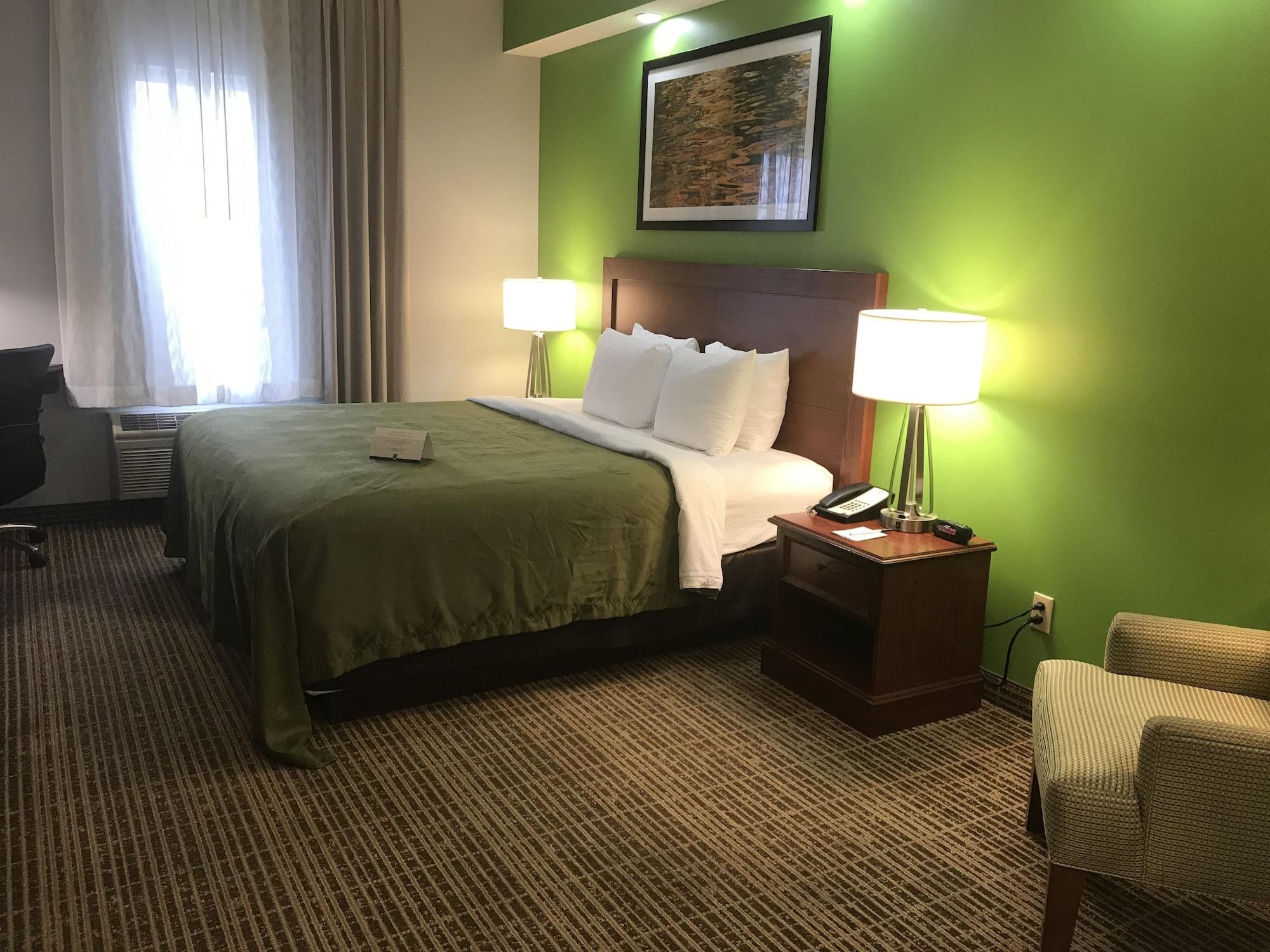 Quality Inn 2*